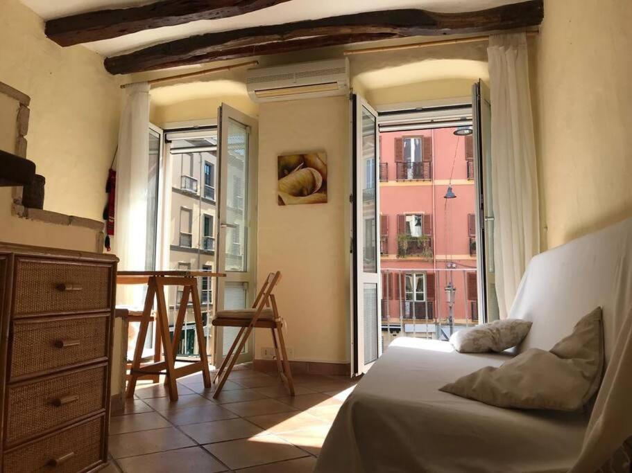 Lo Sguardo Sul Corso - Appartamento Intero Cagliari Exteriér fotografie